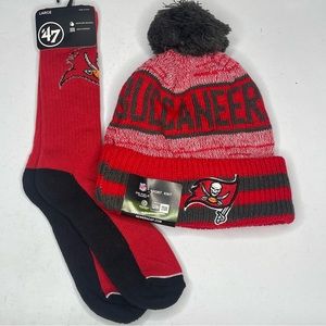 NFL Tampa Bay Buccaneers beanie hat and socks
